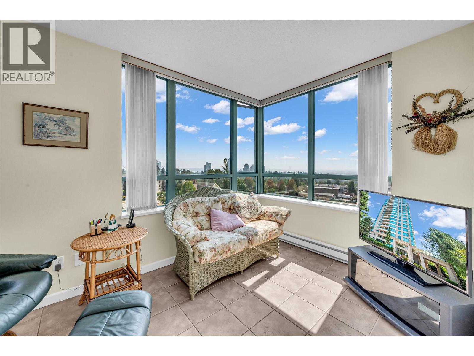 803 6611 Southoaks Crescent, Burnaby, British Columbia  V5E 4L5 - Photo 12 - R3153769