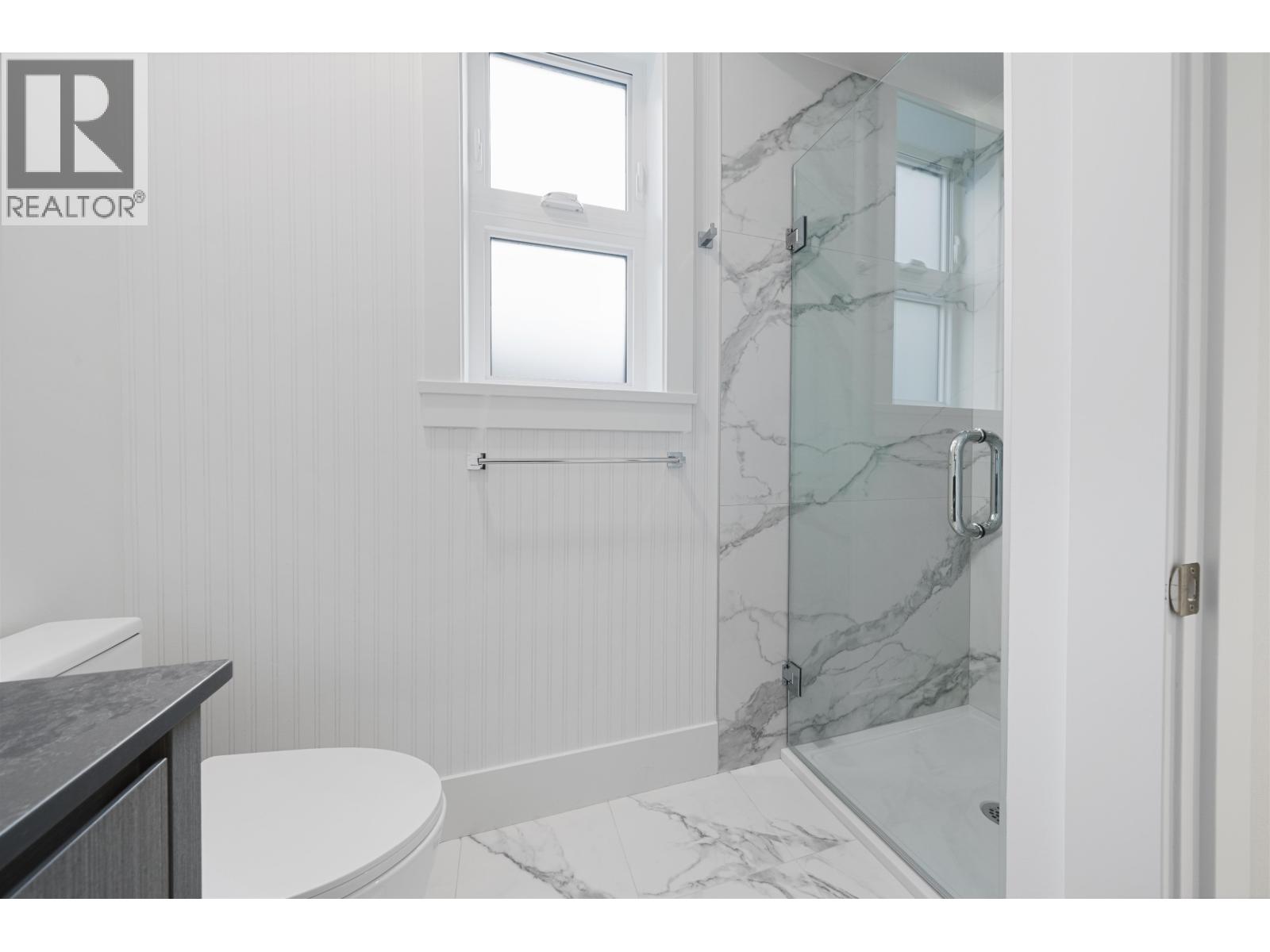 2 1958 W 60th Avenue, Vancouver, British Columbia V6P 2B1 - Photo 12 - R3153774