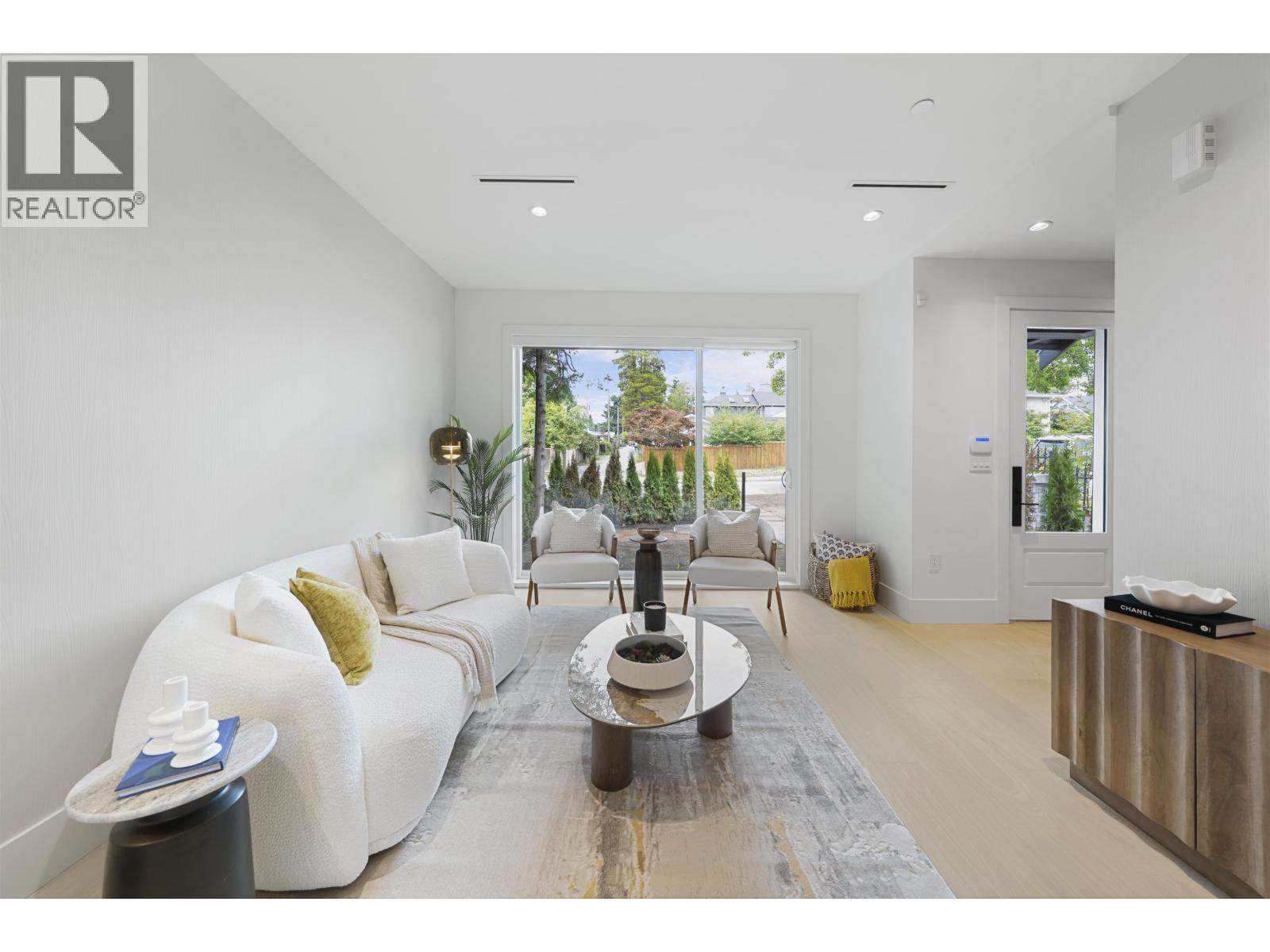 2 1958 W 60th Avenue, Vancouver, British Columbia V6P 2B1 - Photo 6 - R3153774