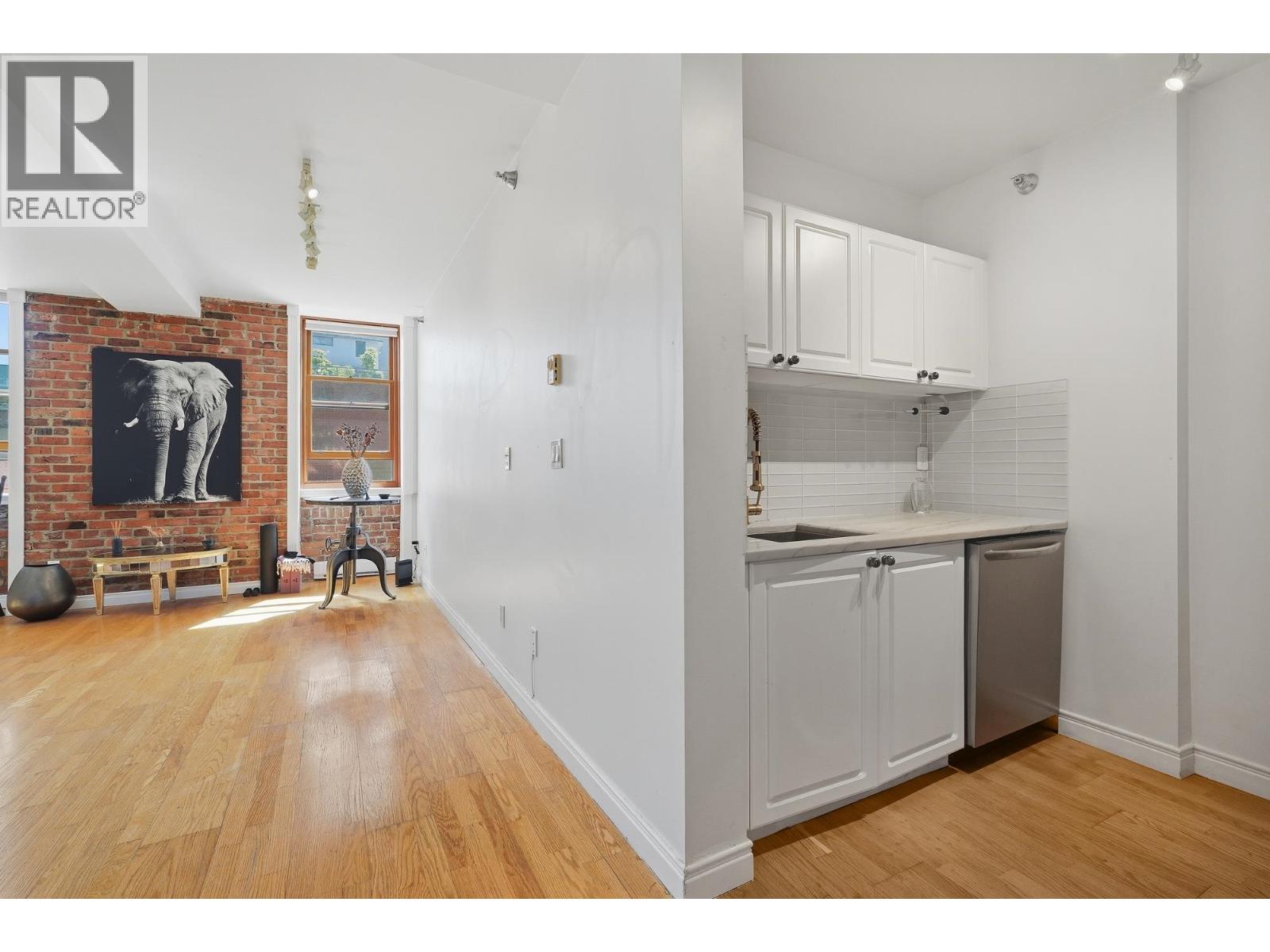 403 233 Abbott Street, Vancouver, British Columbia V6B 2K7 - Photo 12 - R3153784