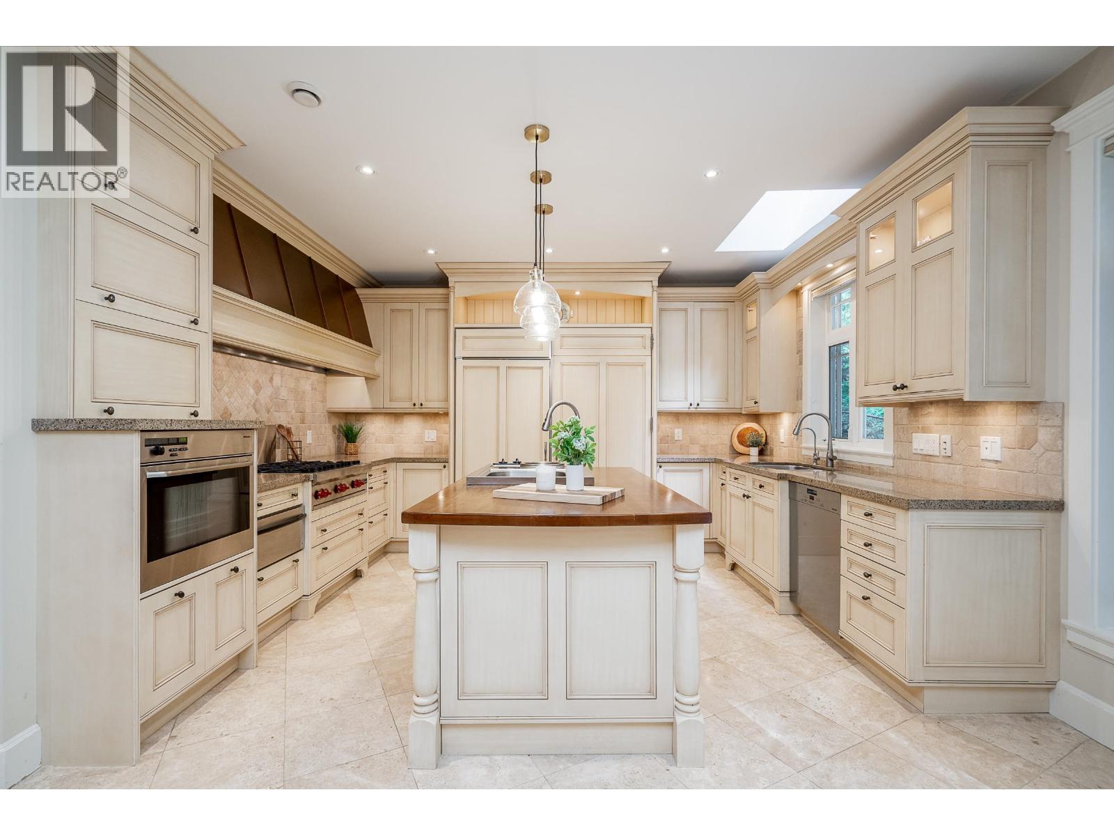 1535 ROCKCRESS PLACE, Coquitlam, British Columbia