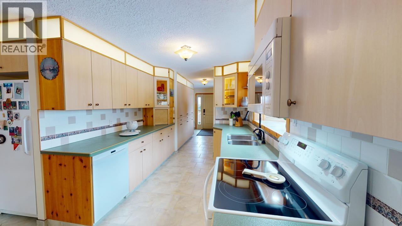 10381 271 Road, Fort St. John, British Columbia  V1J 8A7 - Photo 6 - R3153719