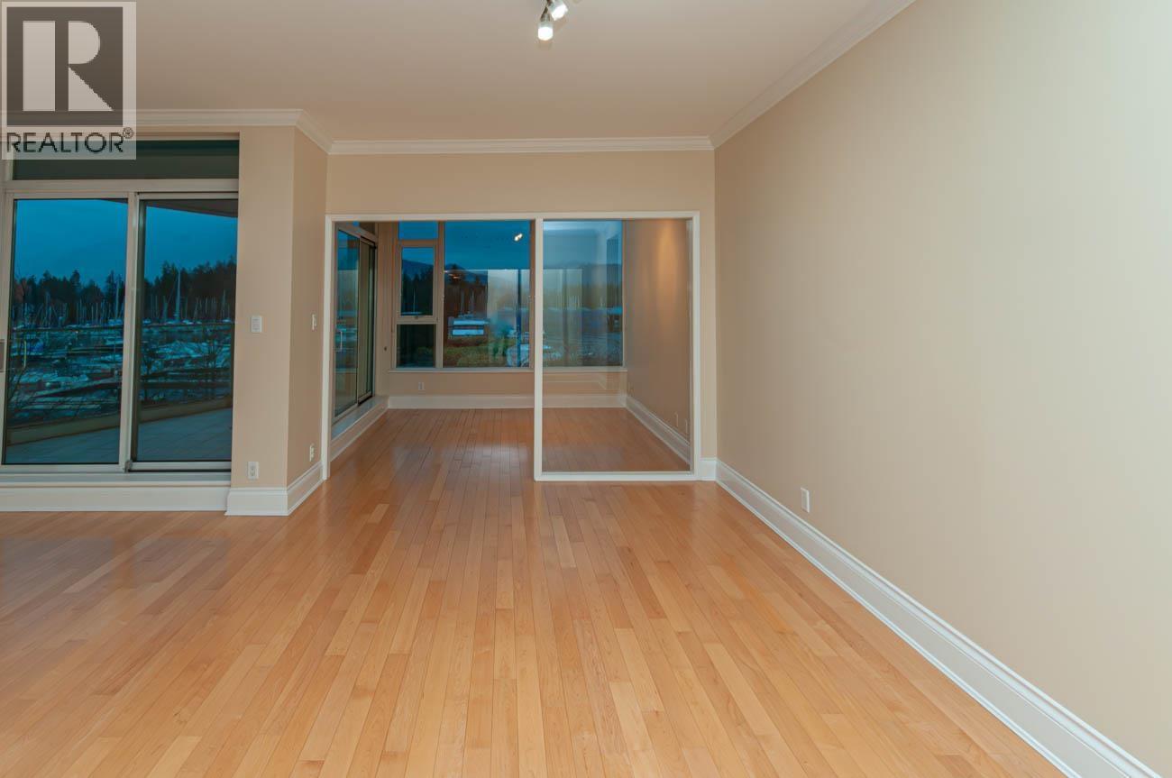 302 1777 Bayshore Drive, Vancouver, British Columbia V6G 3H2 - Photo 6 - R3153506
