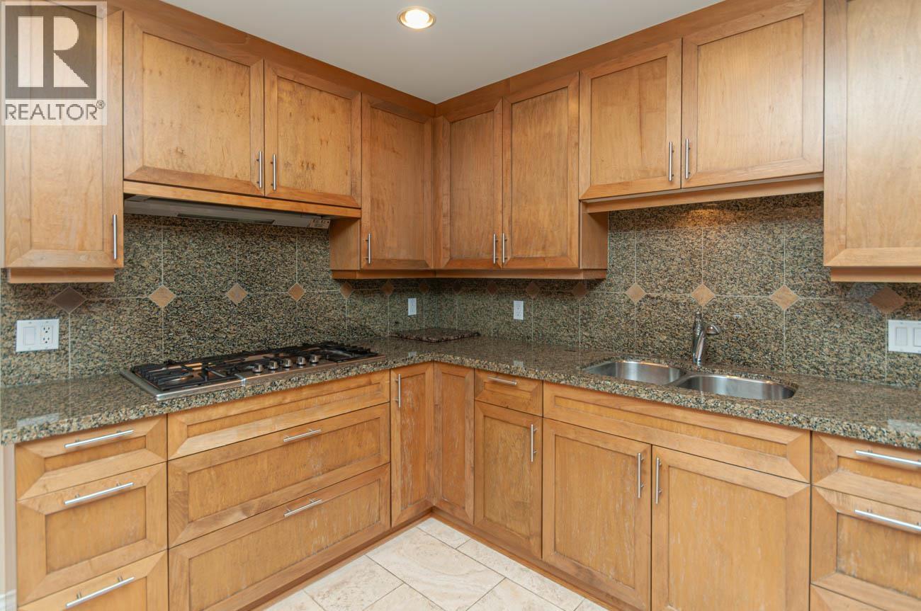 302 1777 Bayshore Drive, Vancouver, British Columbia V6G 3H2 - Photo 17 - R3153506