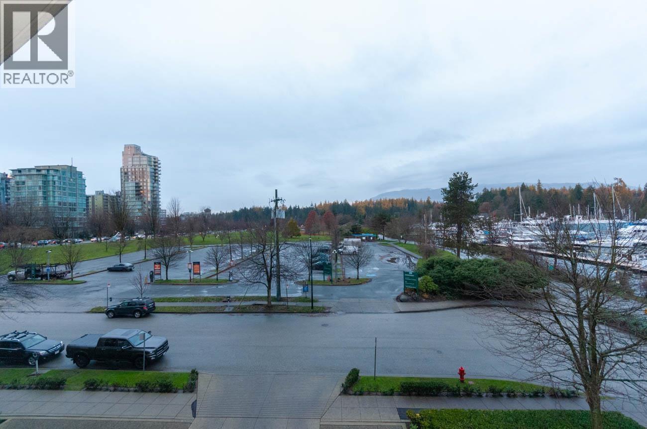 302 1777 Bayshore Drive, Vancouver, British Columbia V6G 3H2 - Photo 11 - R3153506