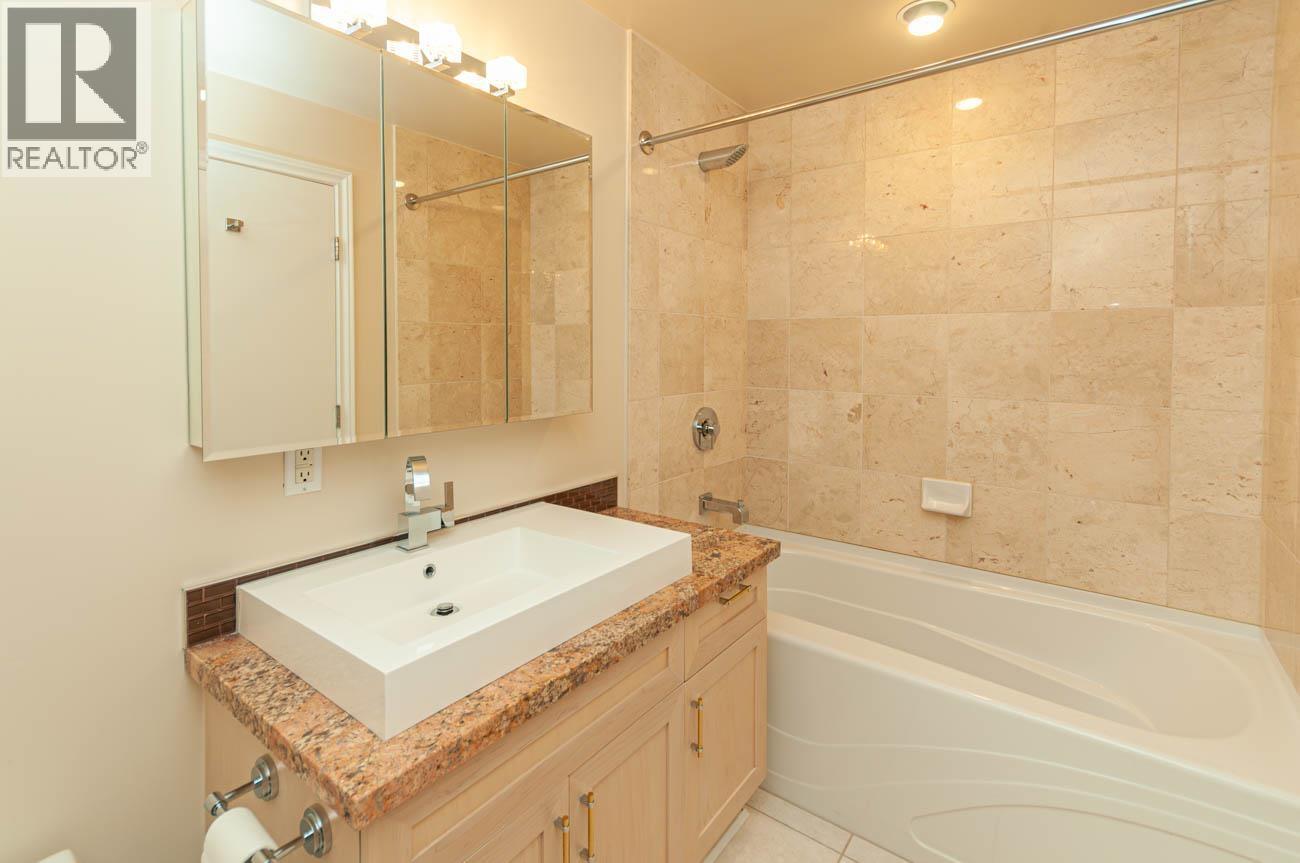 302 1777 Bayshore Drive, Vancouver, British Columbia V6G 3H2 - Photo 28 - R3153506
