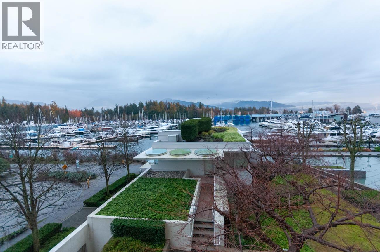 302 1777 Bayshore Drive, Vancouver, British Columbia V6G 3H2 - Photo 9 - R3153506