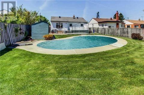 37 Adanac Drive, Toronto, Ontario  M1M 2E5 - Photo 25 - E13652226