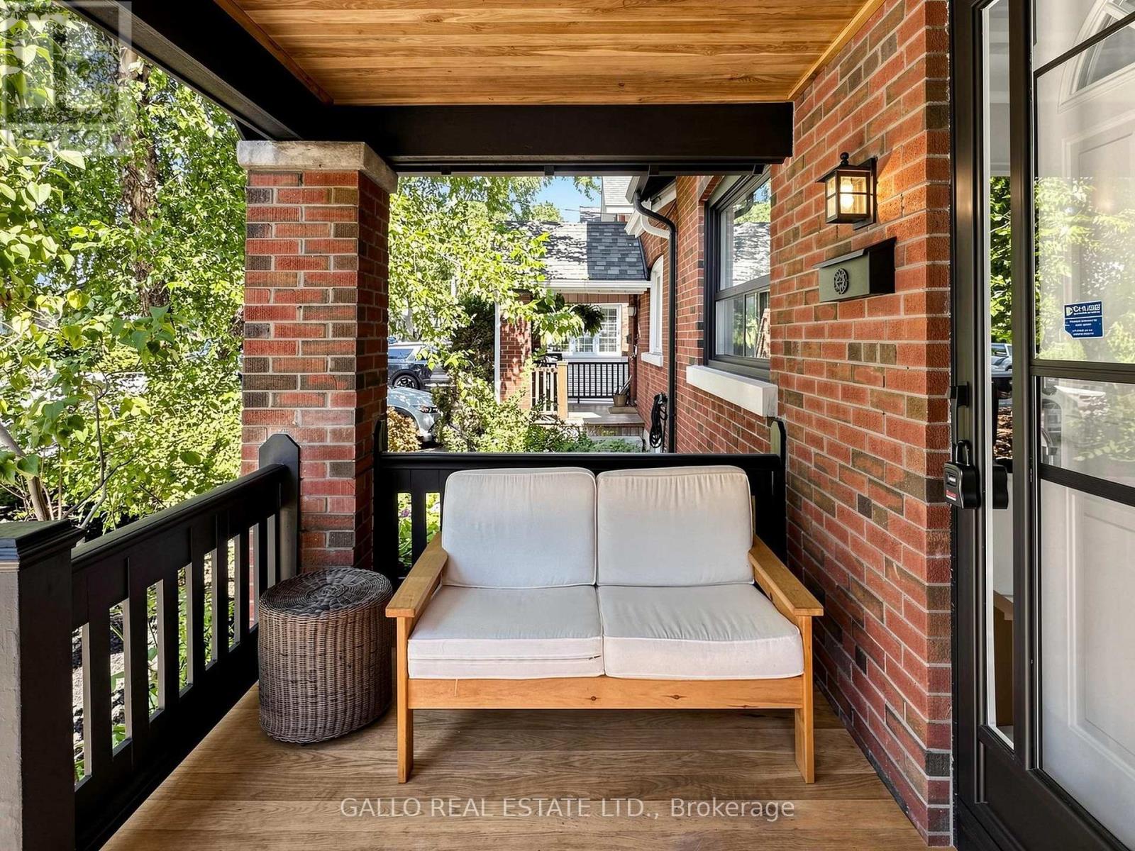 761 Sammon Avenue S, Toronto (Danforth Village-East York), Ontario  M4C 2E6 - Photo 6 - E13652270