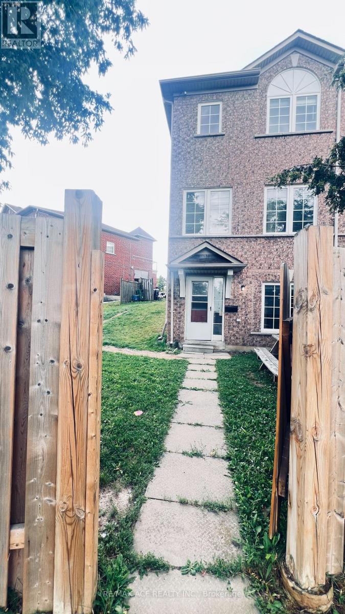 74 Mourning Dove Crescent, Toronto, Ontario  M1B 6A8 - Photo 17 - E13652292