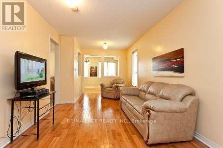 74 Mourning Dove Crescent, Toronto, Ontario  M1B 6A8 - Photo 3 - E13652292
