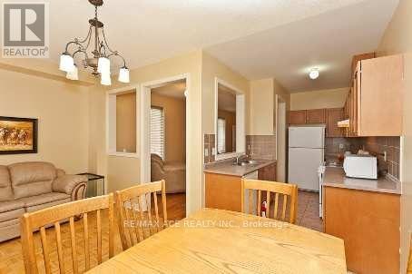 74 Mourning Dove Crescent, Toronto, Ontario  M1B 6A8 - Photo 4 - E13652292