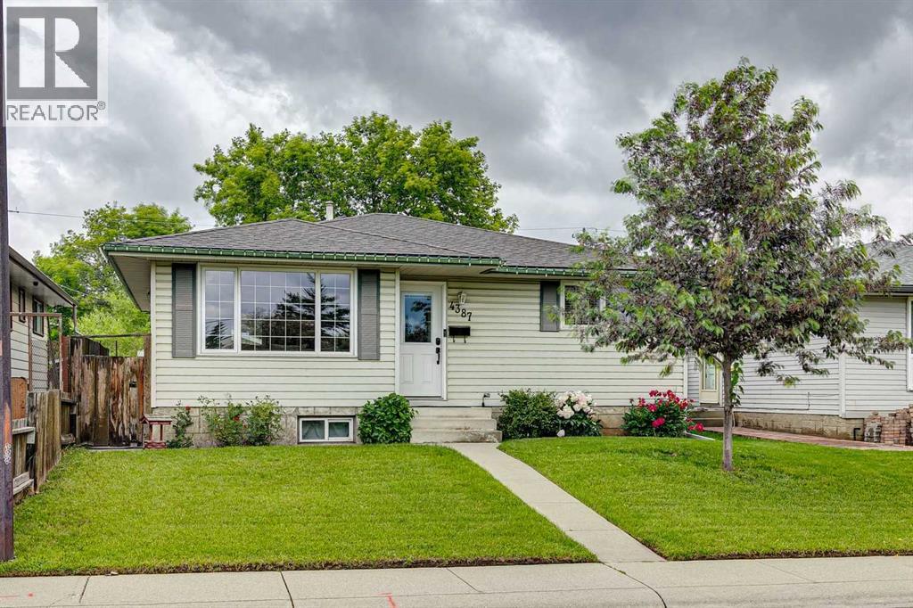 4387 Dovercrest Drive SE, Calgary, Alberta  T2B 1Y3 - Photo 1 - A2322706