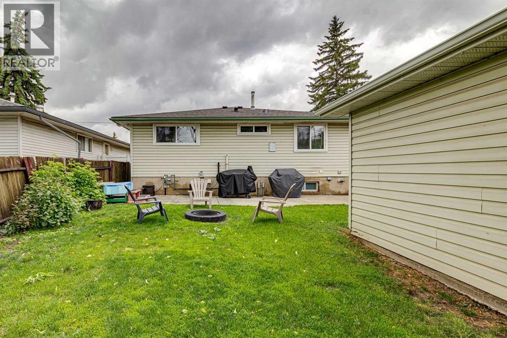 4387 Dovercrest Drive SE, Calgary, Alberta  T2B 1Y3 - Photo 22 - A2322706