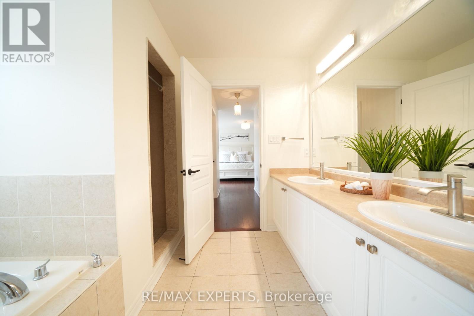 53 Braith Crescent, Whitchurch-Stouffville, Ontario  L4A 0B9 - Photo 29 - N13652162