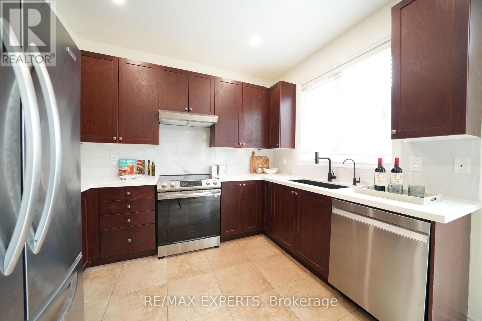 53 Braith Crescent, Whitchurch-Stouffville, Ontario  L4A 0B9 - Photo 18 - N13652162