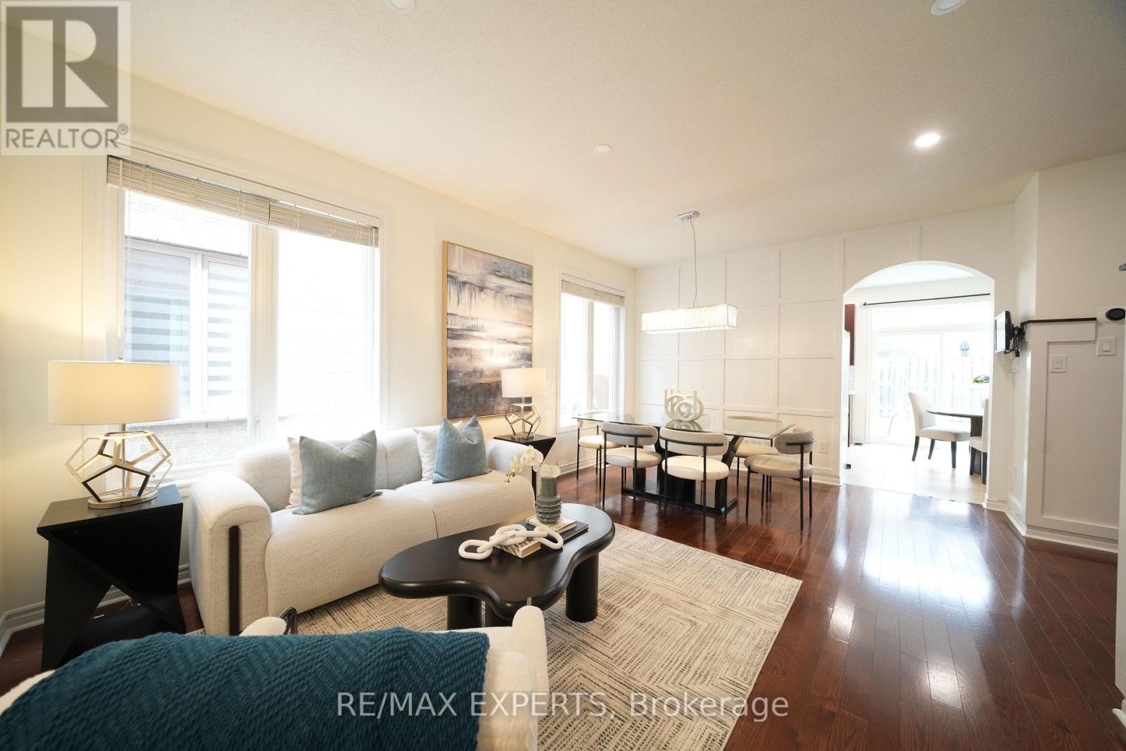 53 Braith Crescent, Whitchurch-Stouffville, Ontario  L4A 0B9 - Photo 5 - N13652162