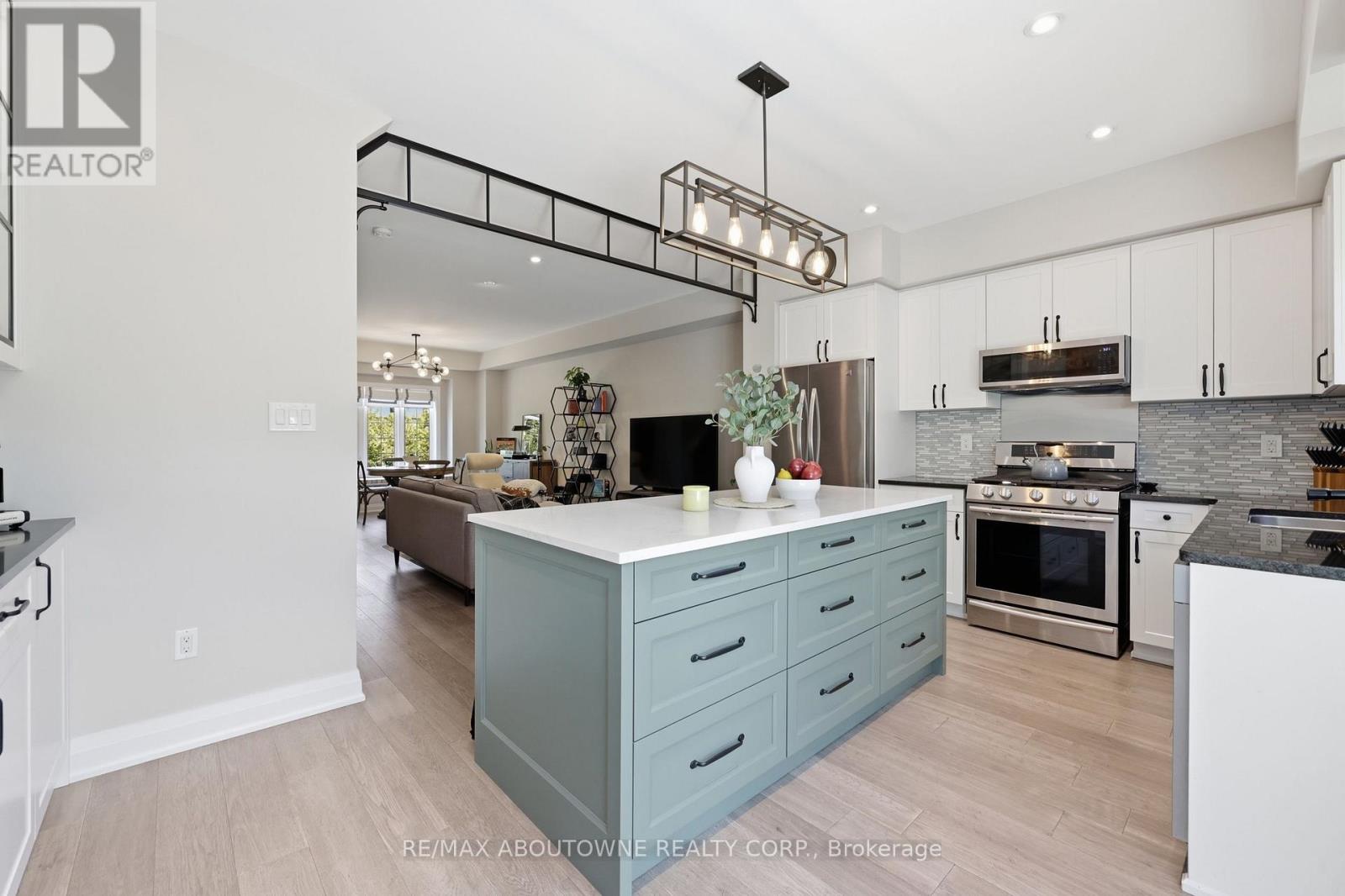 63 - 1401 Plains Road E, Burlington, Ontario L7R 0C2 - Photo 18 - W13607674