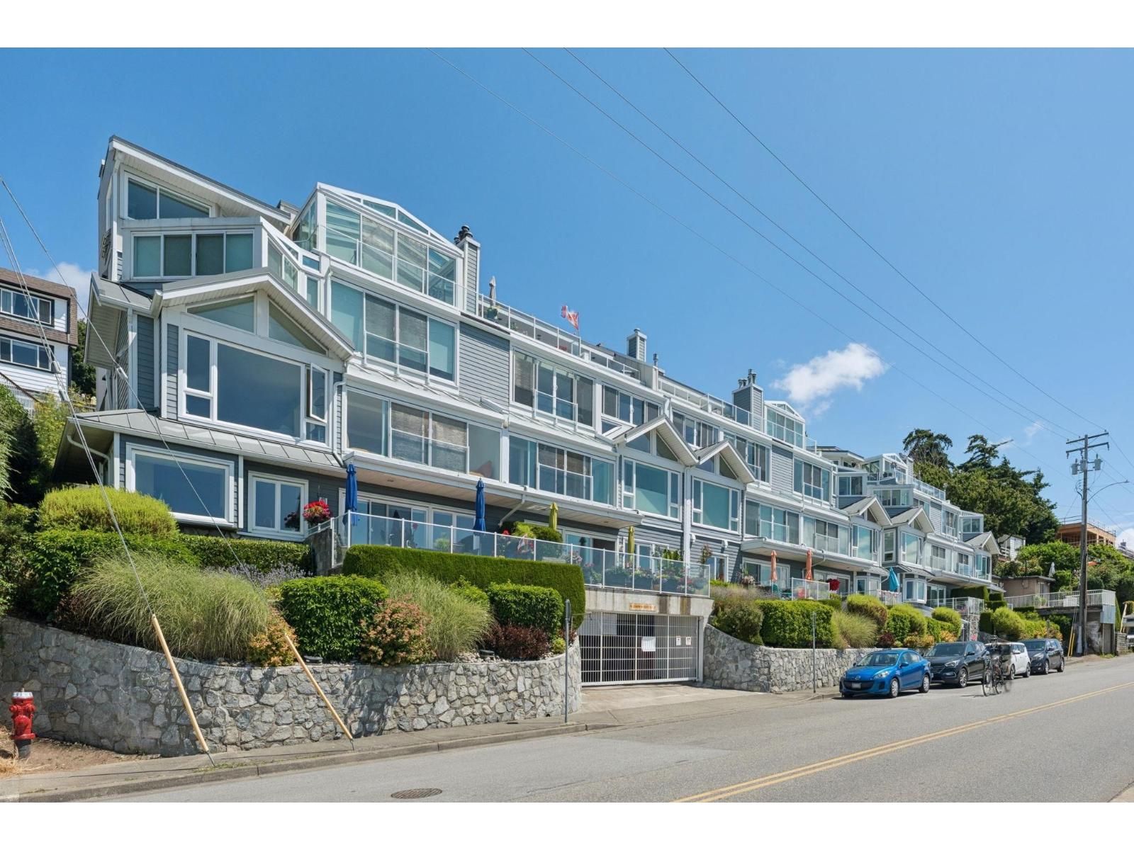 202 15165 MARINE DRIVE, White Rock, British Columbia