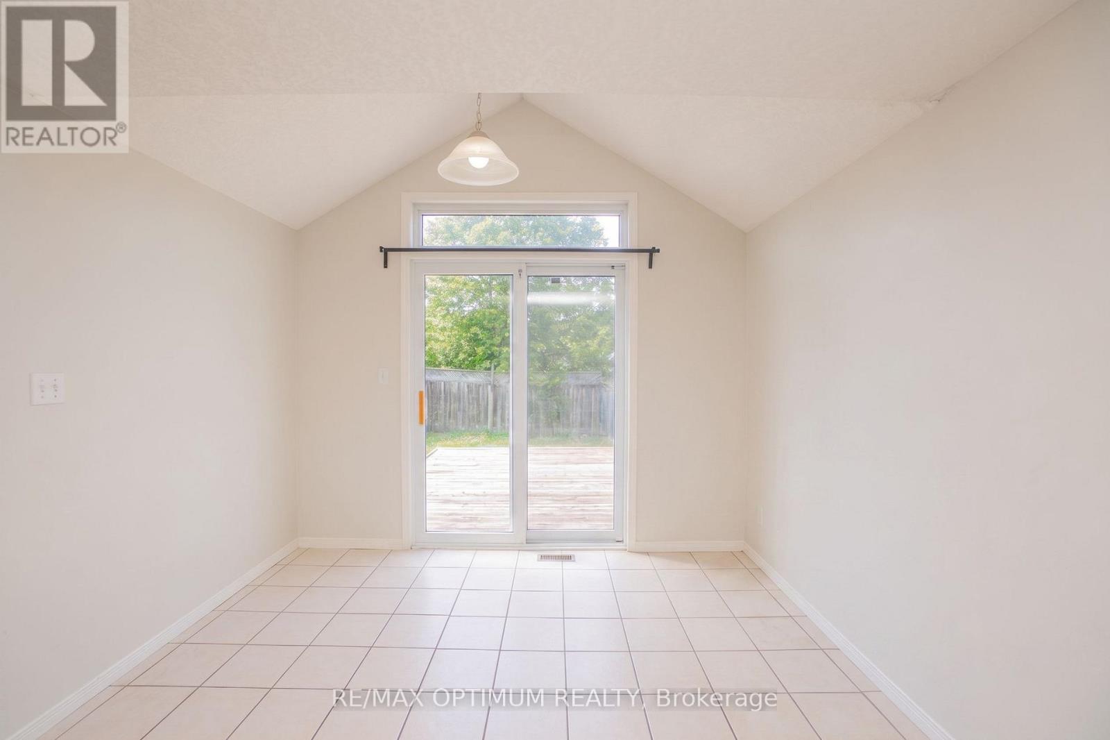 139 Activa Avenue, Kitchener, Ontario  N2E 3T3 - Photo 10 - X13652210