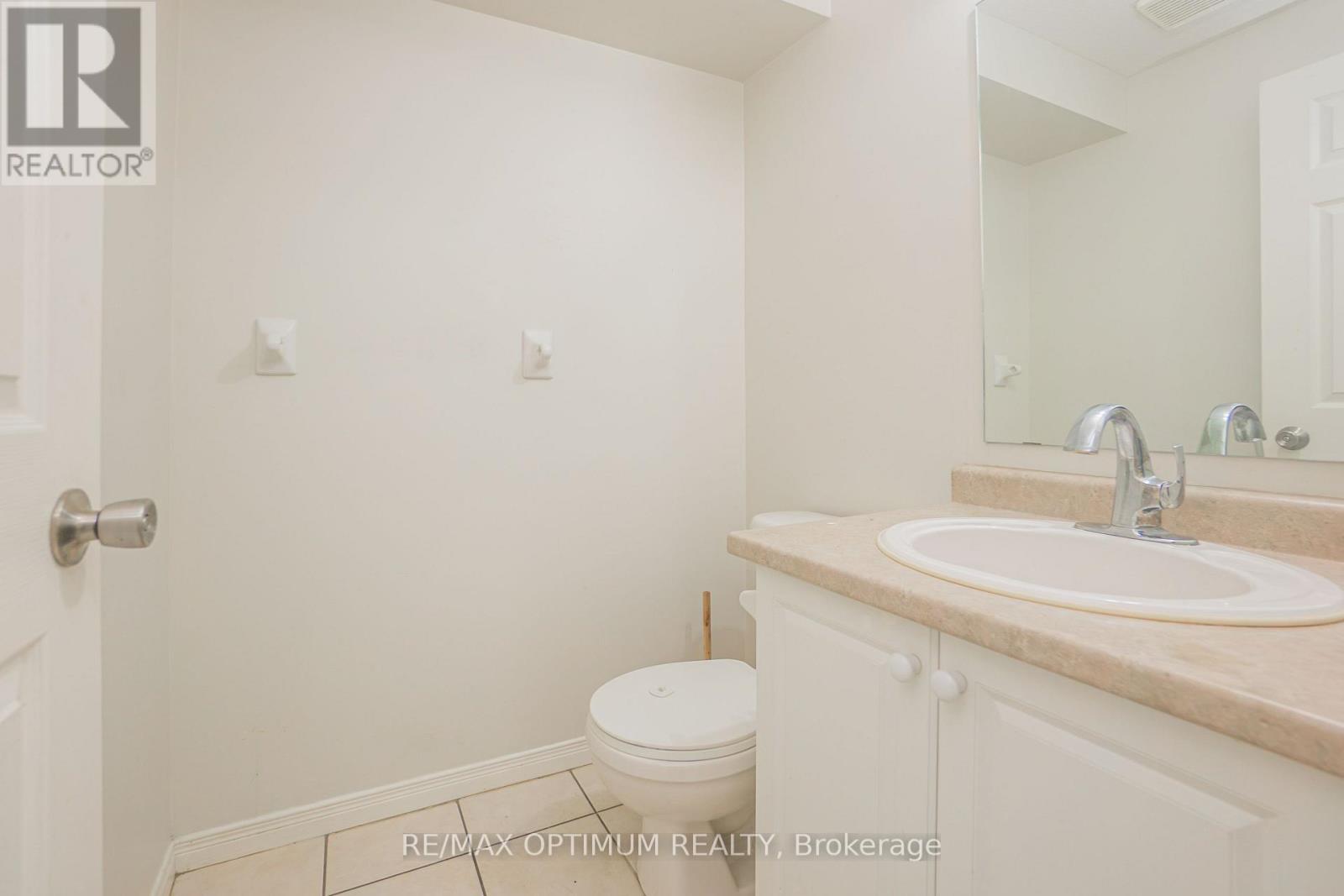 139 Activa Avenue, Kitchener, Ontario  N2E 3T3 - Photo 12 - X13652210