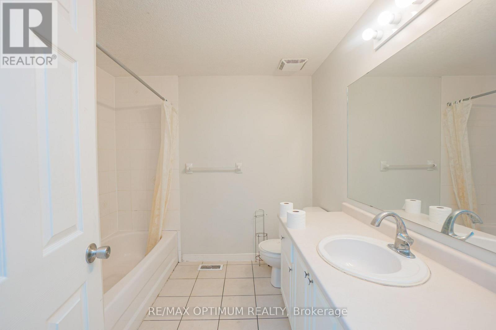 139 Activa Avenue, Kitchener, Ontario  N2E 3T3 - Photo 16 - X13652210