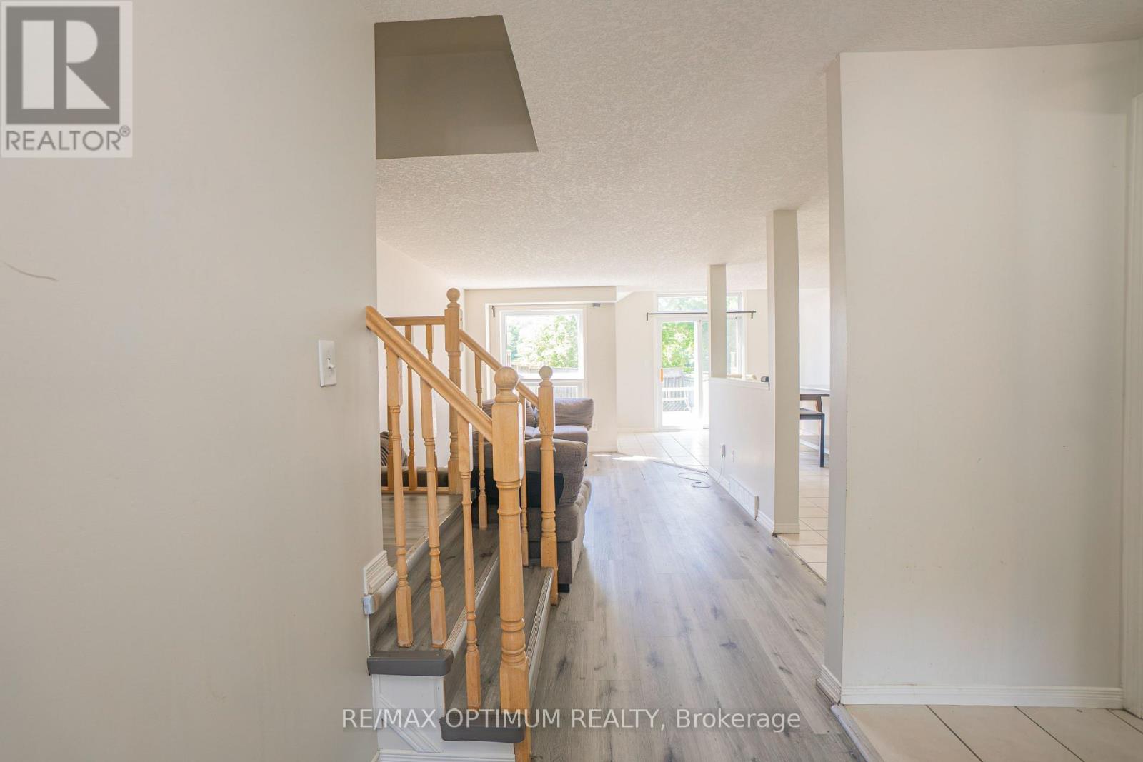 139 Activa Avenue, Kitchener, Ontario  N2E 3T3 - Photo 4 - X13652210