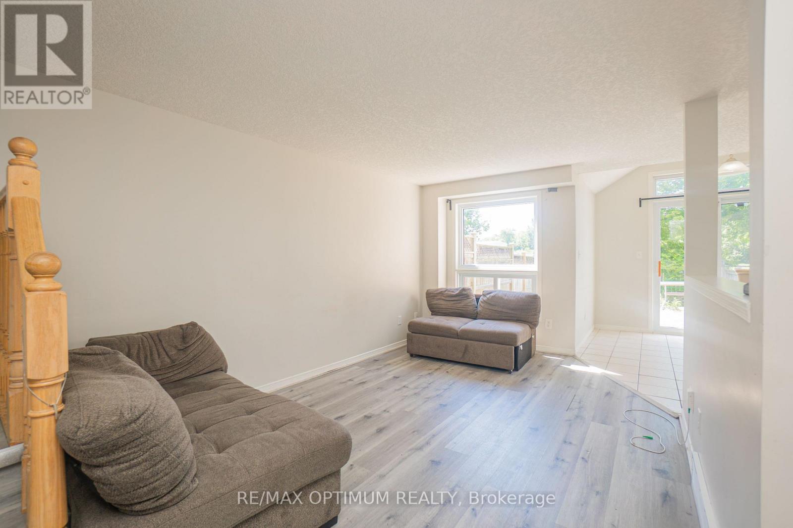 139 Activa Avenue, Kitchener, Ontario  N2E 3T3 - Photo 5 - X13652210