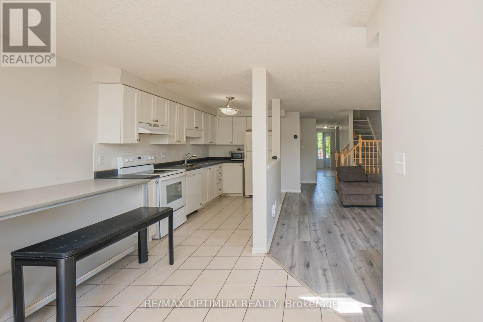 139 Activa Avenue, Kitchener, Ontario  N2E 3T3 - Photo 9 - X13652210