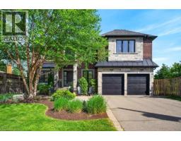 2470 APPLEWOOD Drive, Oakville, Ontario
