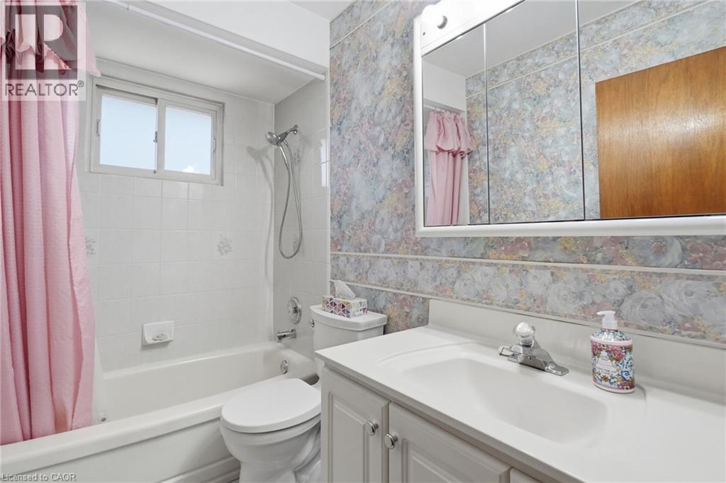 6 Beaconsfield Drive, Hamilton, Ontario  L8T 2W8 - Photo 7 - 40848786