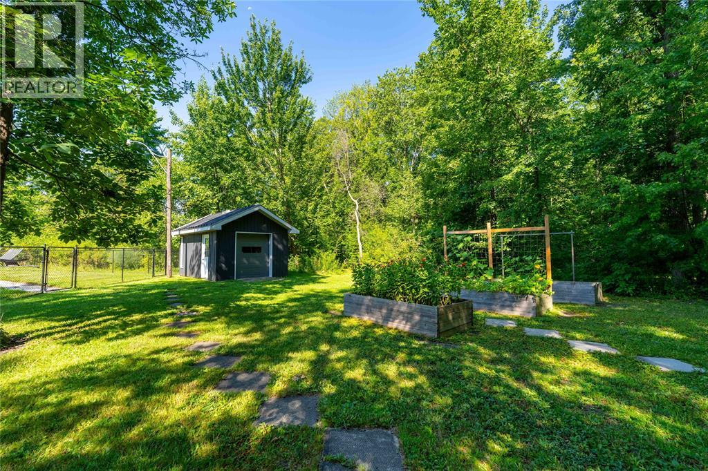 6325 Waterworks Road, Sarnia, Ontario  N0N 1C0 - Photo 31 - 26019245