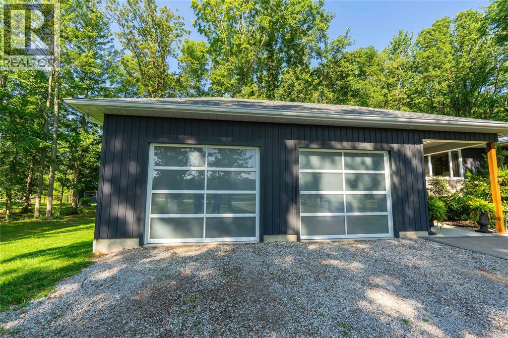 6325 Waterworks Road, Sarnia, Ontario  N0N 1C0 - Photo 42 - 26019245