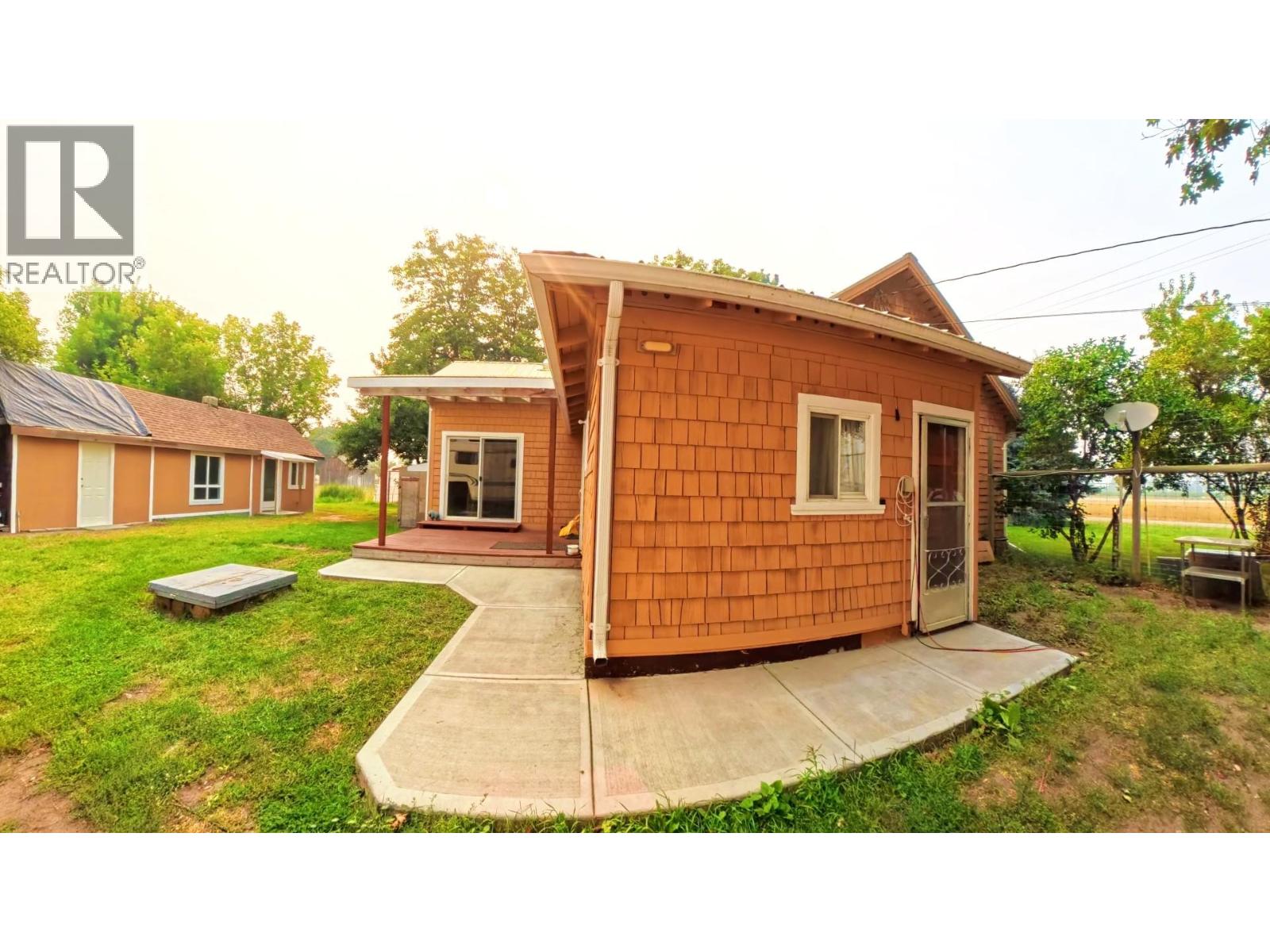 780 Cameron Avenue, Grand Forks, British Columbia  V0H 1H4 - Photo 2 - 10391459