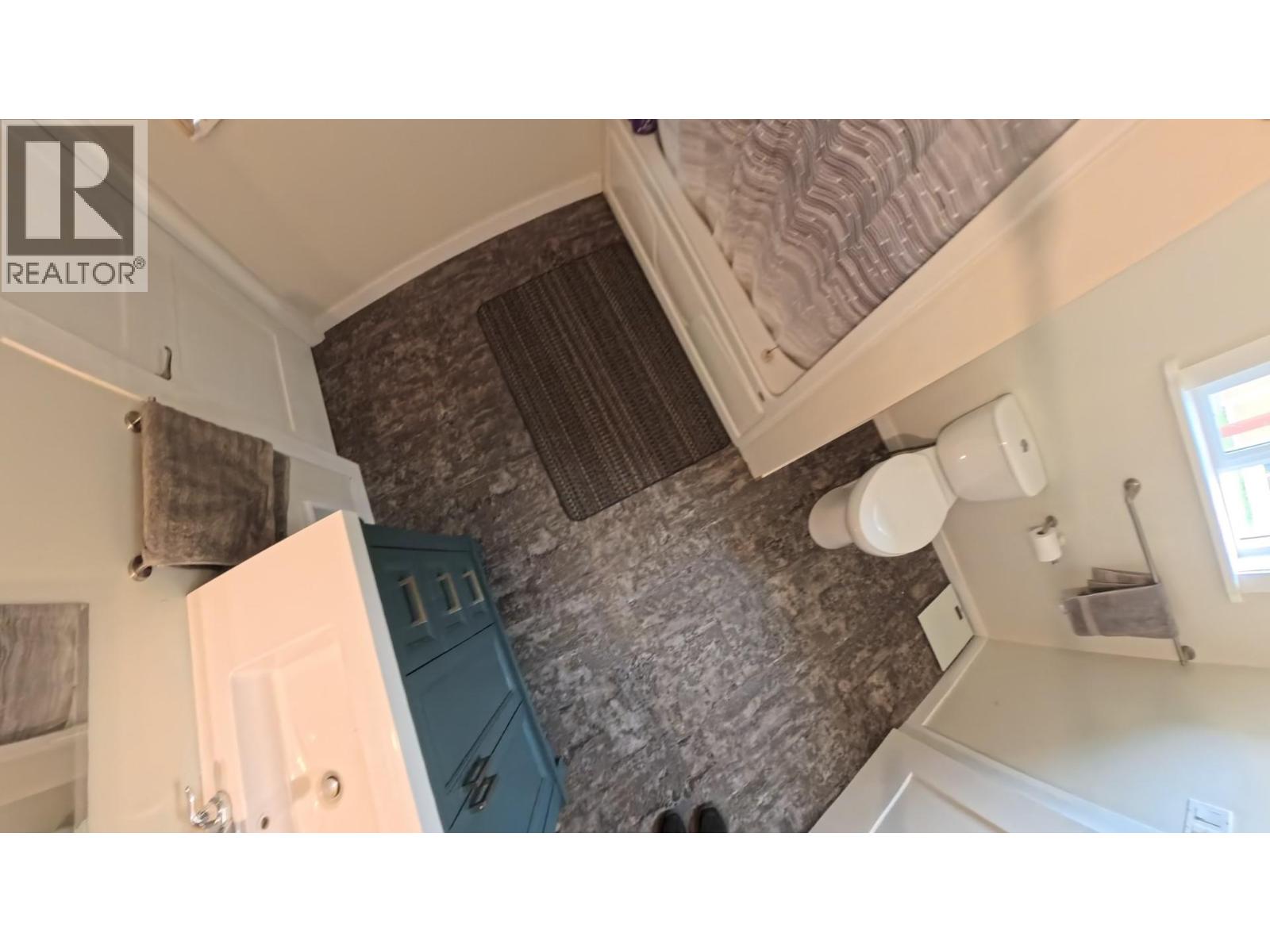 780 Cameron Avenue, Grand Forks, British Columbia  V0H 1H4 - Photo 16 - 10391459