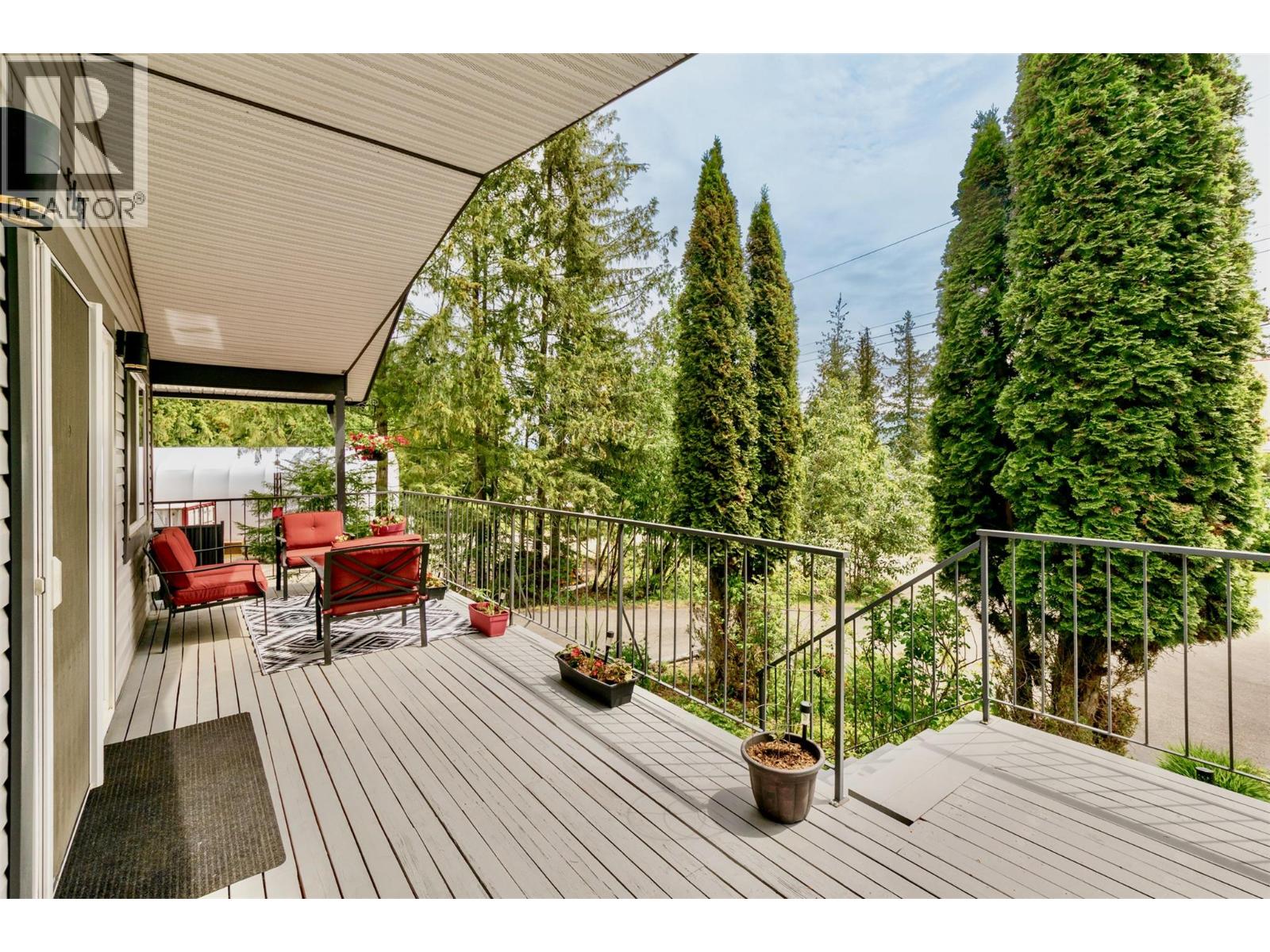 5147 Tallington Drive, Celista, British Columbia  V0E 1M6 - Photo 3 - 10387731