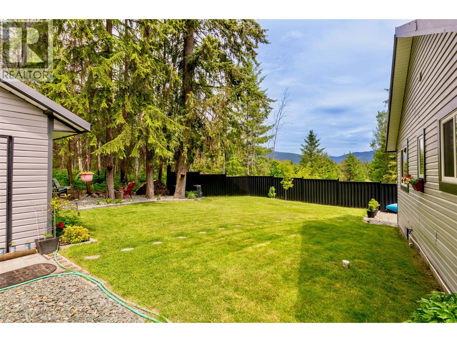 5147 Tallington Drive, Celista, British Columbia  V0E 1M6 - Photo 37 - 10387731