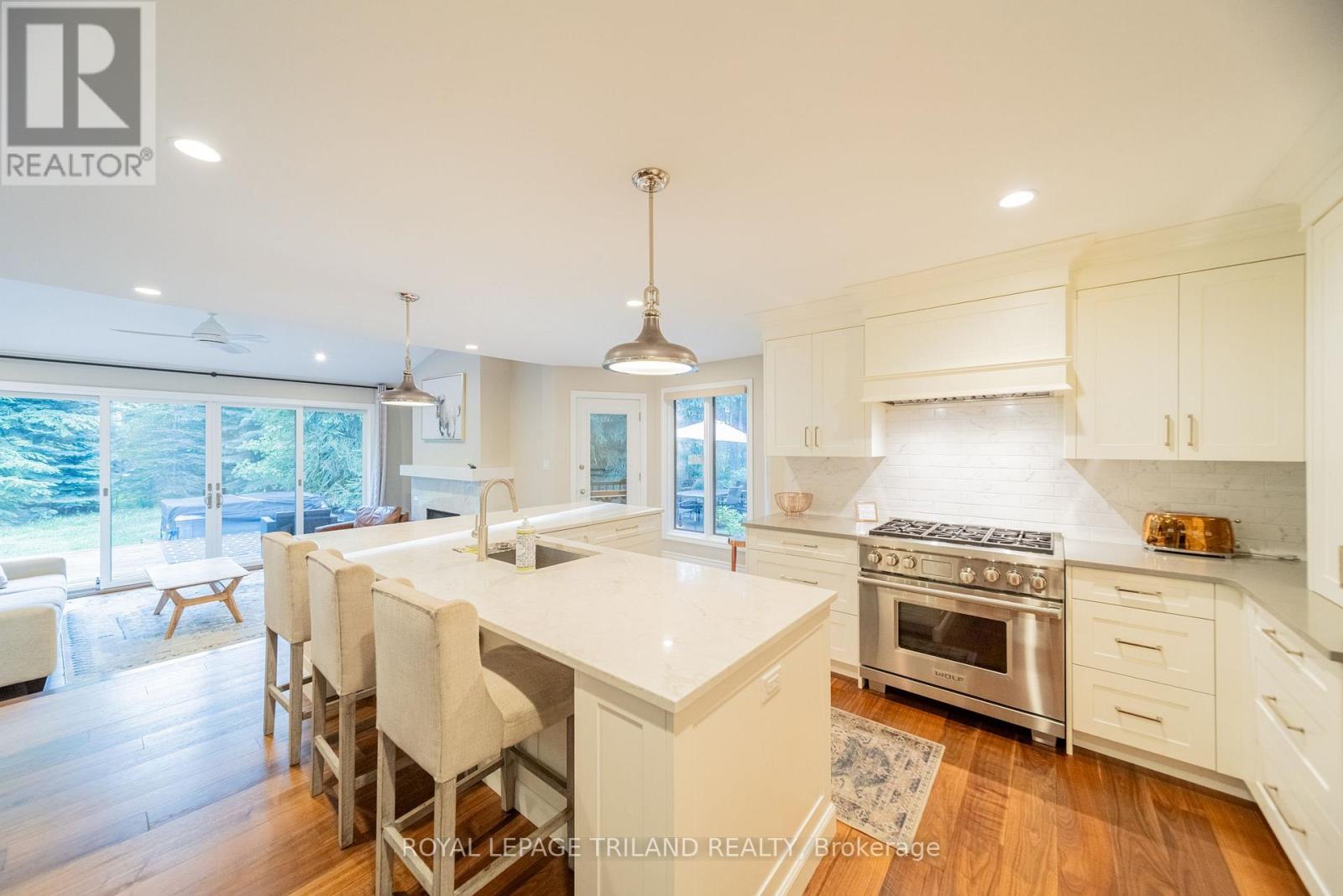 10498 Pinetree Drive, Lambton Shores, Ontario  N0M 1T0 - Photo 15 - X13652516