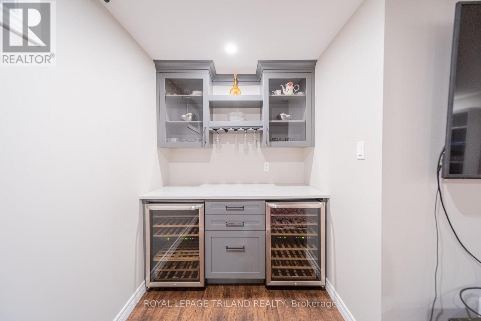 10498 Pinetree Drive, Lambton Shores, Ontario  N0M 1T0 - Photo 33 - X13652516