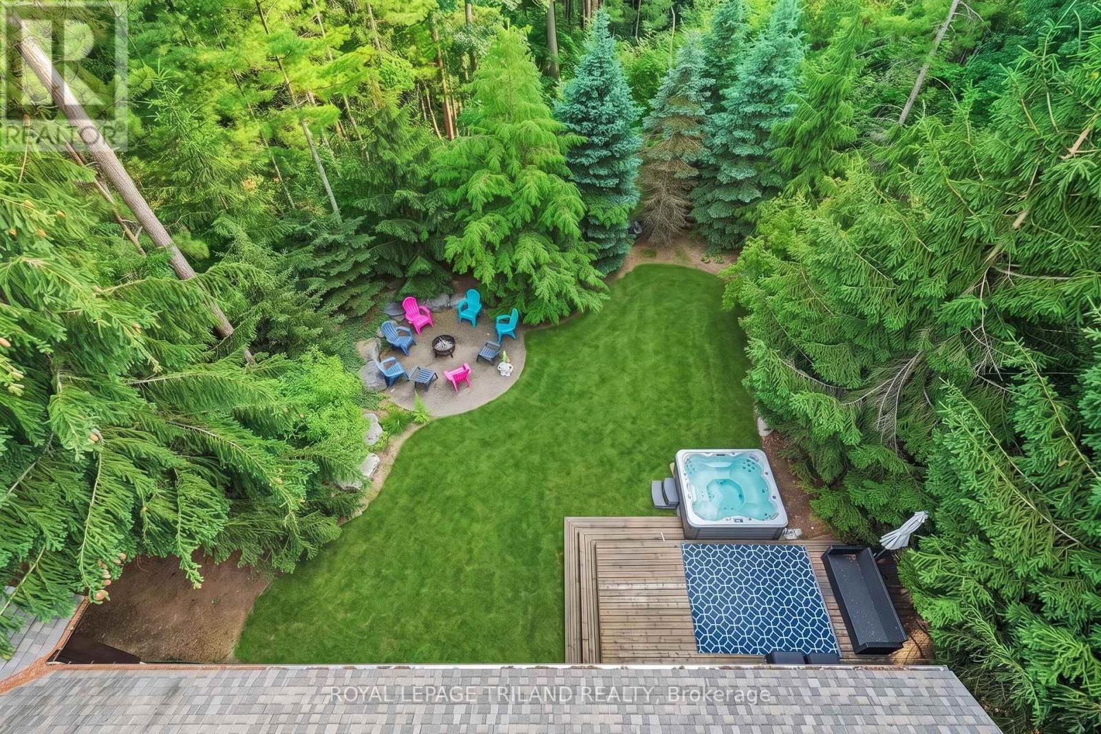10498 Pinetree Drive, Lambton Shores, Ontario  N0M 1T0 - Photo 41 - X13652516