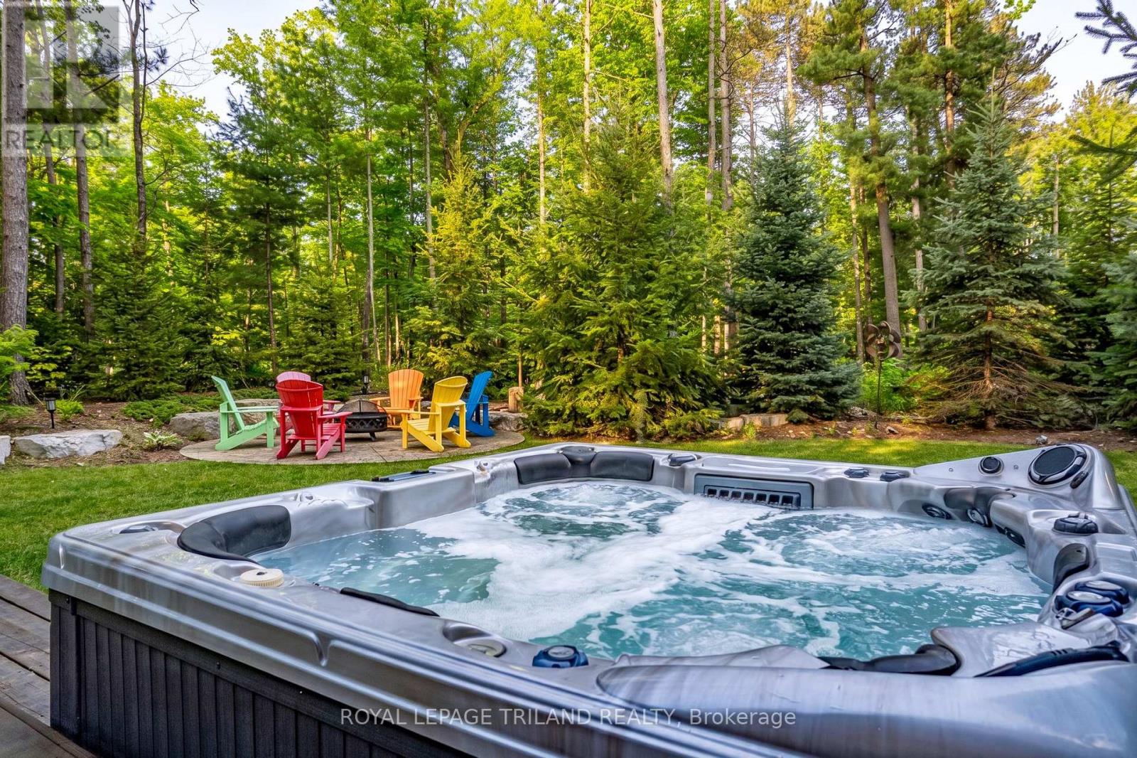 10498 Pinetree Drive, Lambton Shores, Ontario  N0M 1T0 - Photo 42 - X13652516