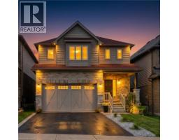 18 VIC CHAMBERS Place, Paris, Ontario