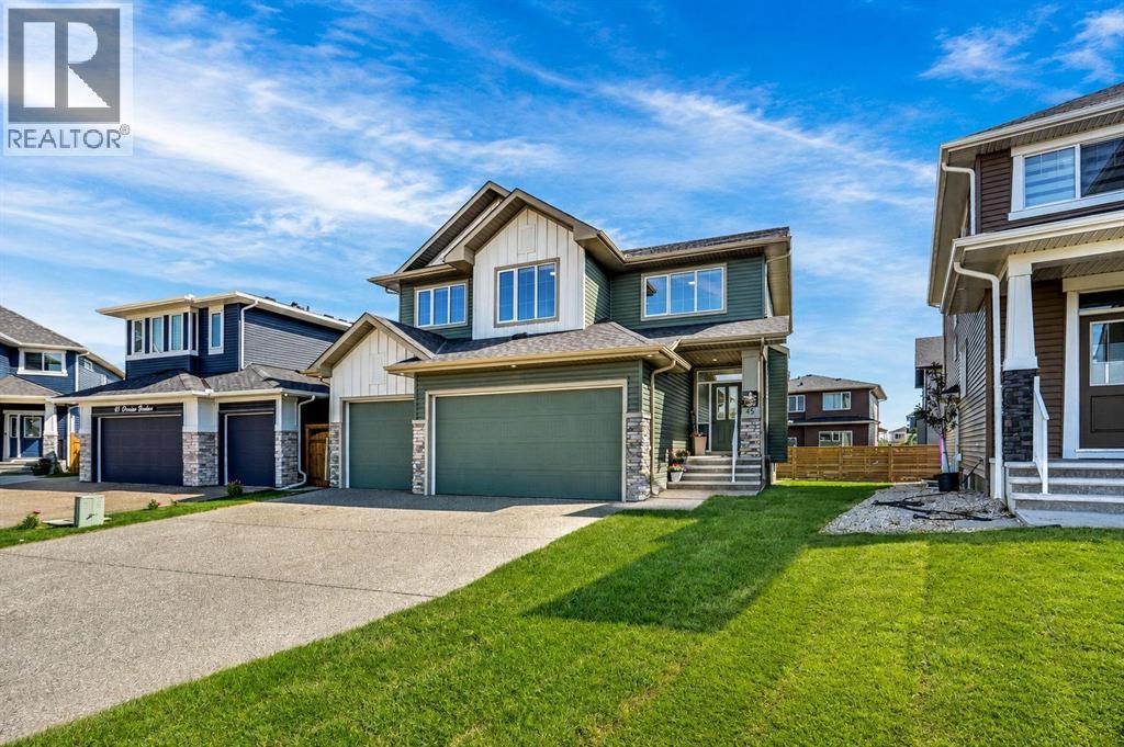 45 Dawson Gardens, Chestermere, Alberta  T1X 2R1 - Photo 4 - A2333374