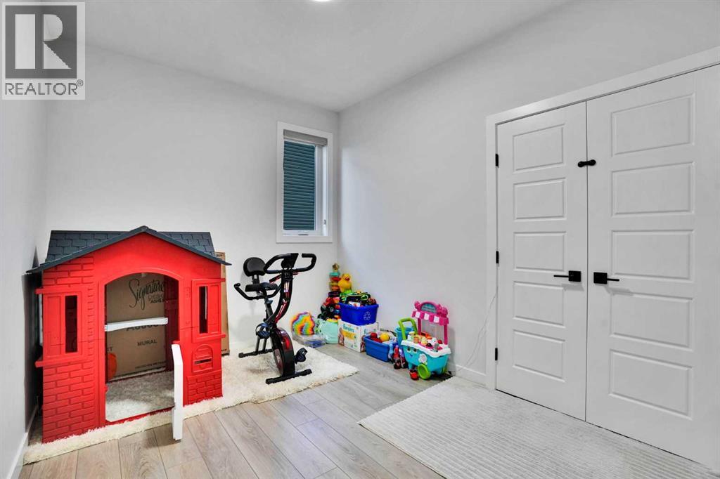 45 Dawson Gardens, Chestermere, Alberta  T1X 2R1 - Photo 7 - A2333374