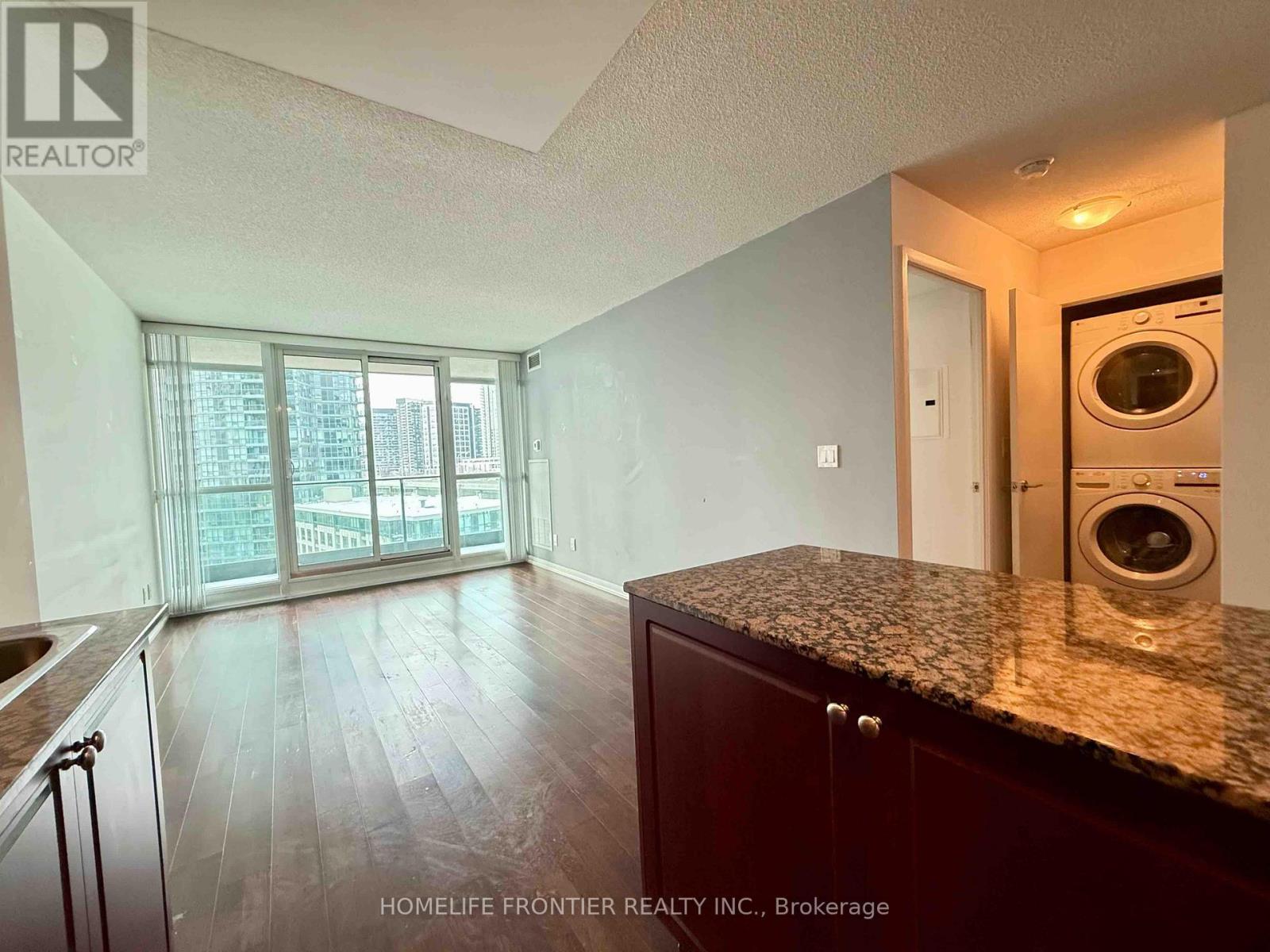 1075 - 209 Fort York Boulevard, Toronto, Ontario  M4V 4A1 - Photo 16 - C13652348