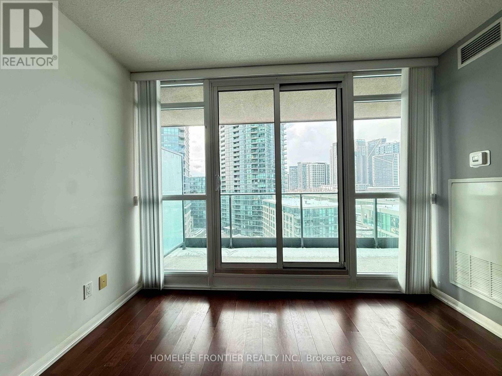 1075 - 209 Fort York Boulevard, Toronto, Ontario  M4V 4A1 - Photo 23 - C13652348