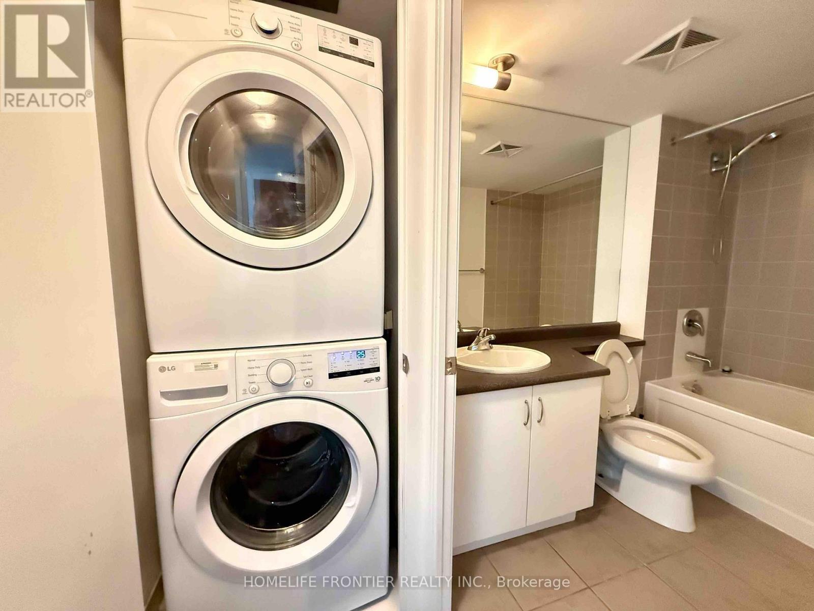 1075 - 209 Fort York Boulevard, Toronto, Ontario  M4V 4A1 - Photo 29 - C13652348