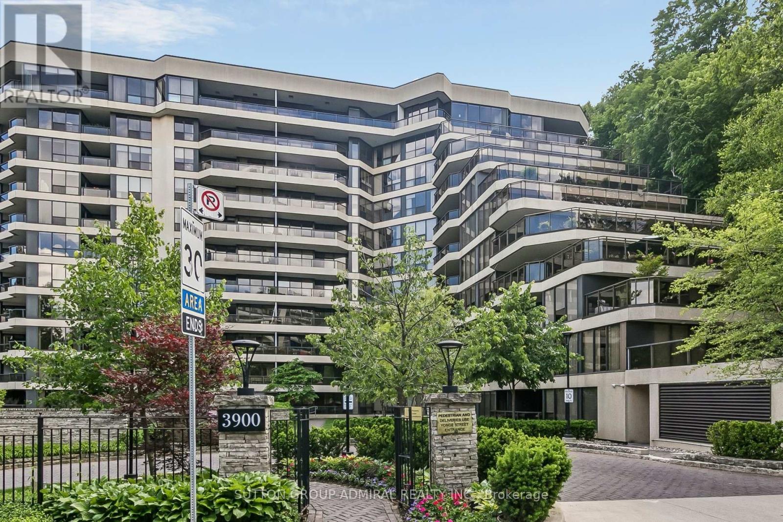 301 - 3900 Yonge Street, Toronto, Ontario M4N 3N6 - Photo 1 - C13652378