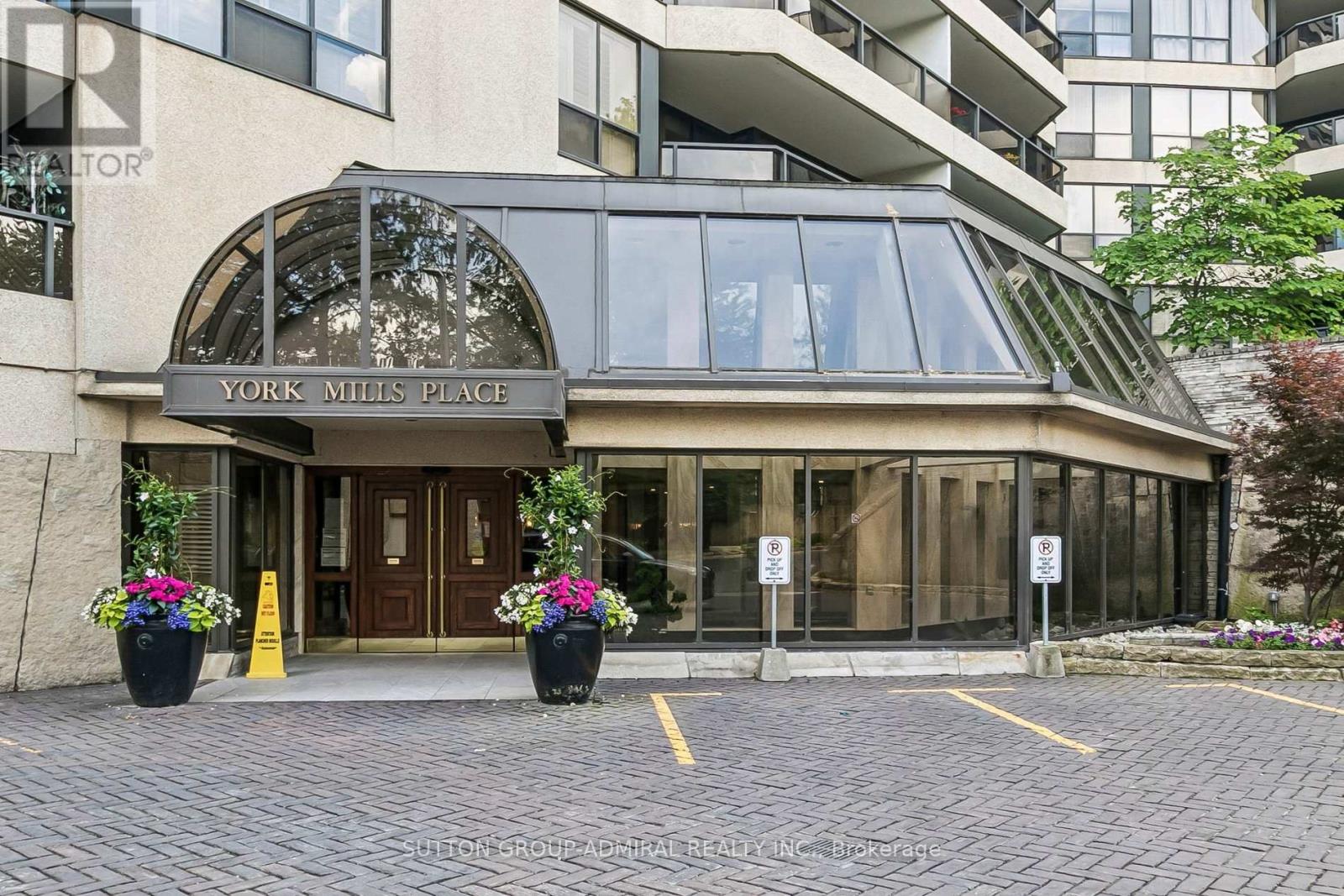 301 - 3900 Yonge Street, Toronto, Ontario M4N 3N6 - Photo 2 - C13652378