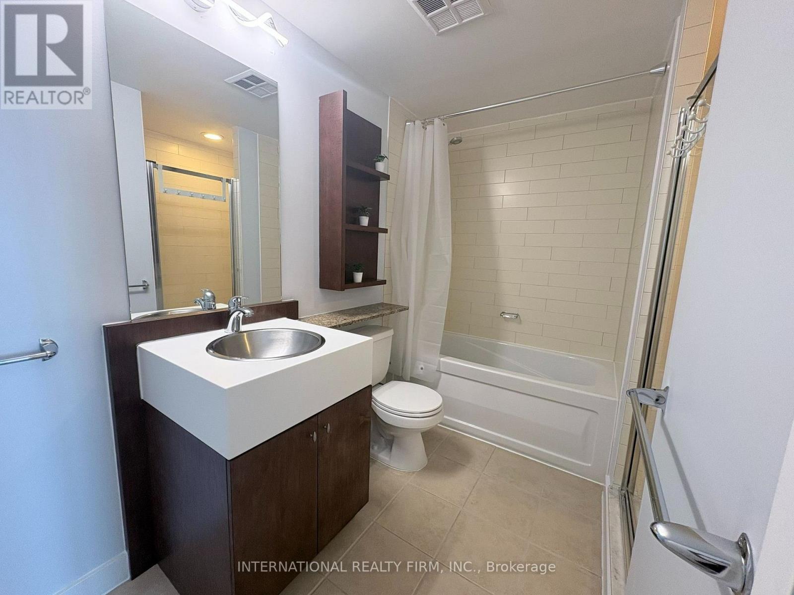 3803 - 5 Mariner Terrace, Toronto, Ontario  M5V 3V6 - Photo 10 - C13652444